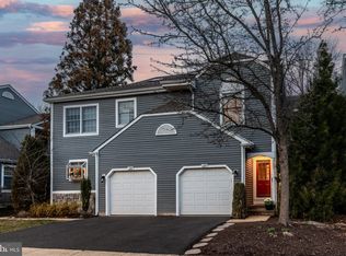 125 Summerhill Ct, New Hope, PA 18938