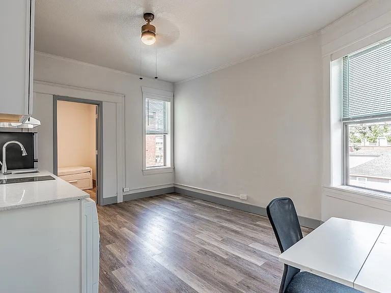 Centrally located community living. — Photo 10