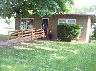 305 Brewer Circle Dr, Walnut, IL 61376