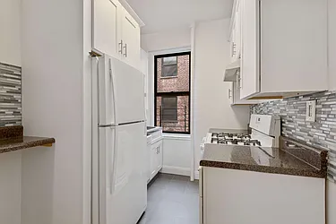 Rented by Houlihan Parnes Properties