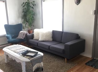 209 1/2 E Maple St, Rawlins, WY 82301