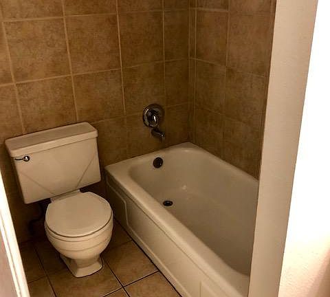 3rd image of 716 Turner Dr NE