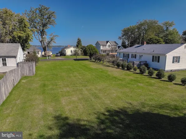 Riverside Dr, Hollywood, MD 20636