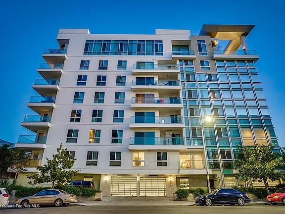 3rd image of 702 S Serrano Ave APT 802