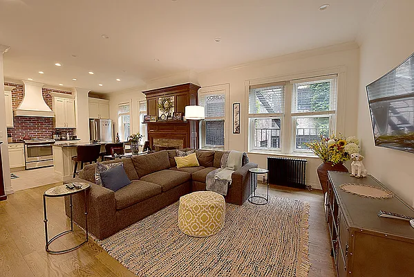 Rented by LEE & ASSOCIATES NYC RESIDENTIAL LLC | media 2
