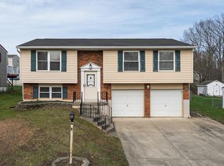3080 Featherstone Dr, Burlington, KY 41005