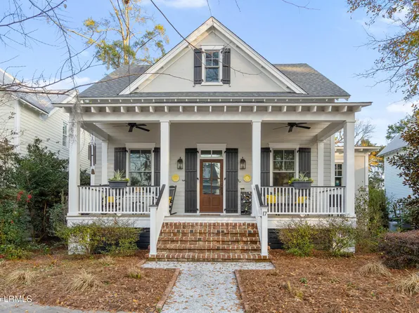 17 Tuscarora Trl, Beaufort, SC 29906