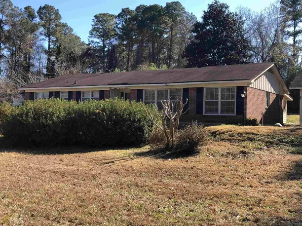 403 Taliaferro Dr, Hogansville, GA 30230
