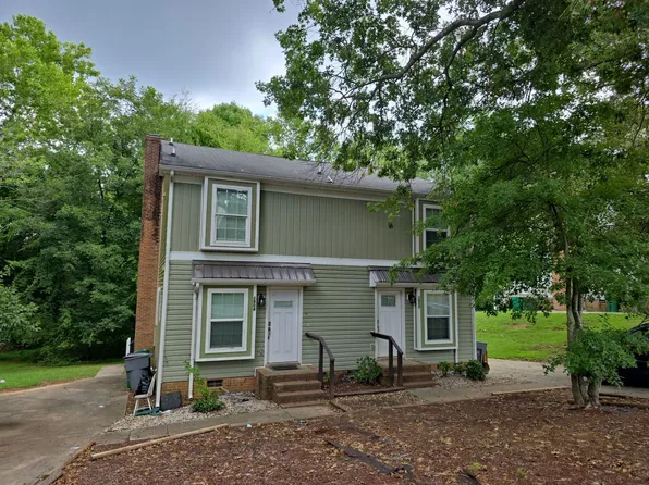 1902 Village Lake Dr, Charlotte, NC 28212