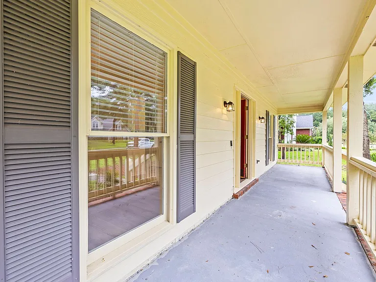 390 Steele Wood Dr — Photo 9