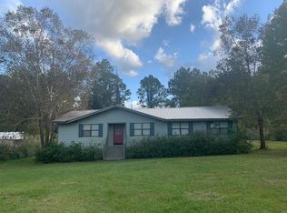 413 Pine Hill Cir, Enigma, GA 31749