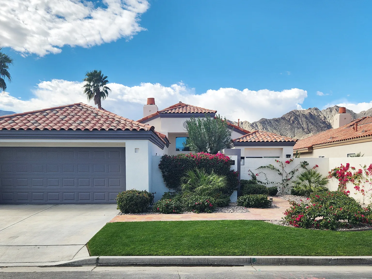 3 bed, 3.5 bath, 2353 sqft, $13,000 — Photo 4