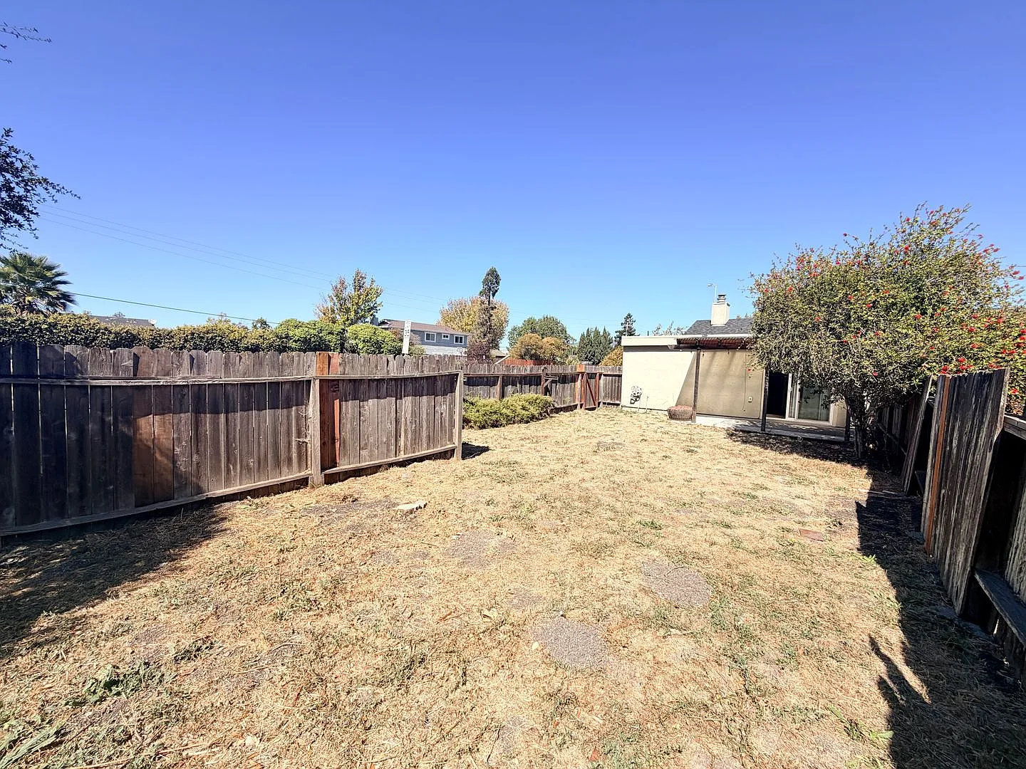 Convenient East Side Petaluma Duplex — Photo 2