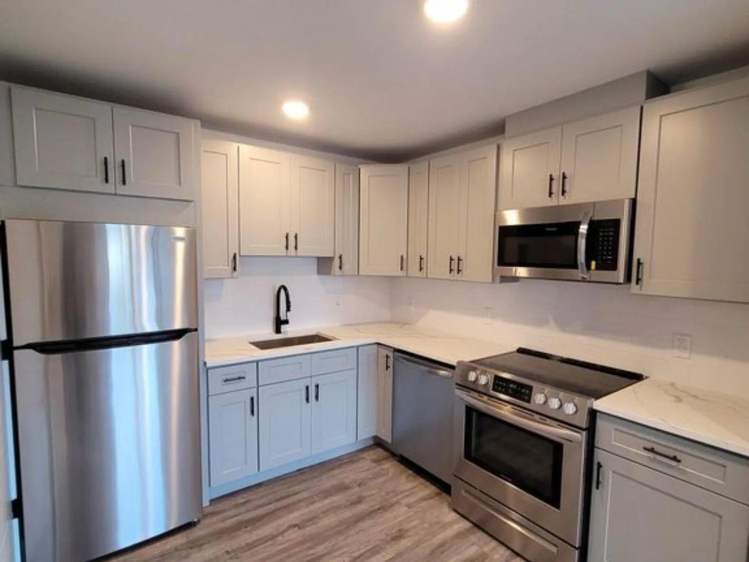 2 bed, 1500 sqft, $2,500 — Photo 4