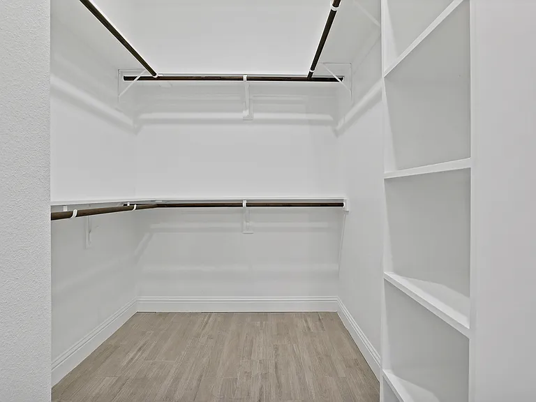 5619 Barkridge Dr — Photo 28