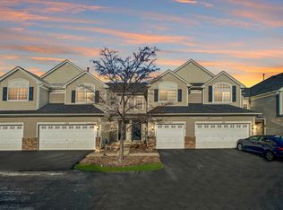 493 Telluride Dr, Gilberts, IL 60136