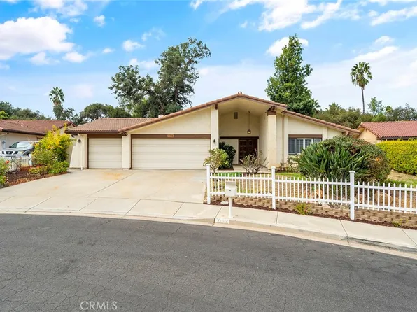 1330 Via Christina, Vista, CA 92084