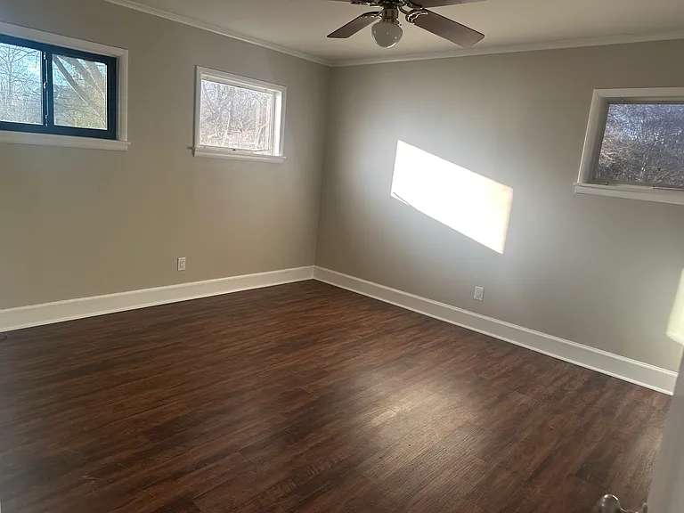 1320 Lambard Dr — Photo 8