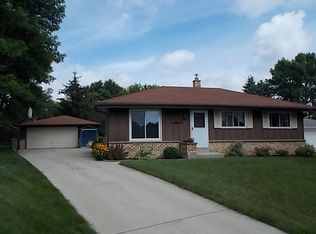 7141 N 45th St, Milwaukee, WI 53223