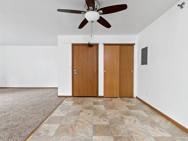 City View Apartments — Photo 16