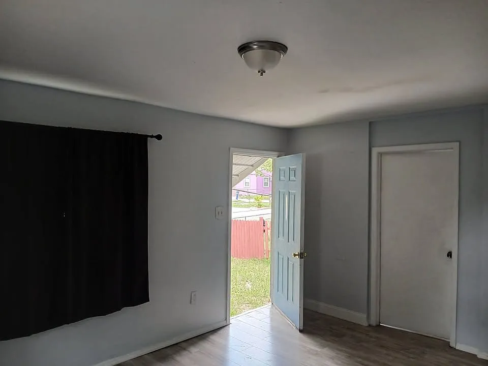 2 bed, $1,095 — Photo 3