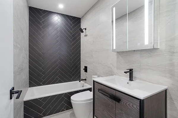 Rented by Safdie Realty Group | media 6