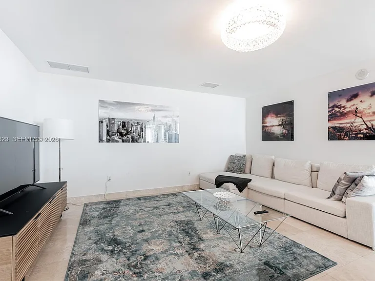 50 S Pointe Dr #701 — Photo 16