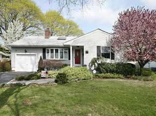 48 Gary Rd, Syosset, NY 11791