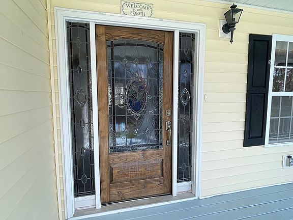 5th image of 974 Gold Ridge Rd