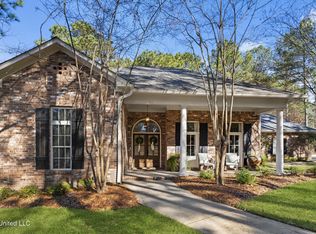 318 40th Pl, Hattiesburg, MS 39402