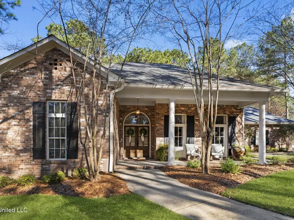 318 40th Pl, Hattiesburg, MS 39402