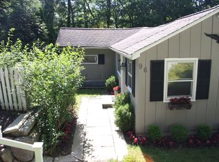 96 Lake Kitchawan Dr, South Salem, NY 10590