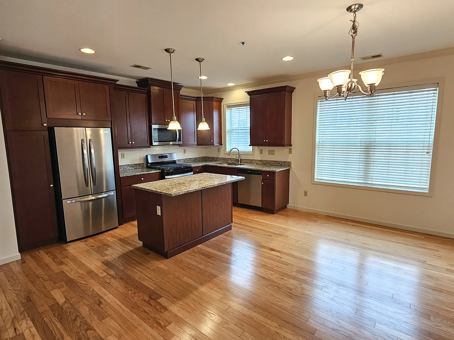 2 bed, 1408 sqft, $3,295 — Photo 2
