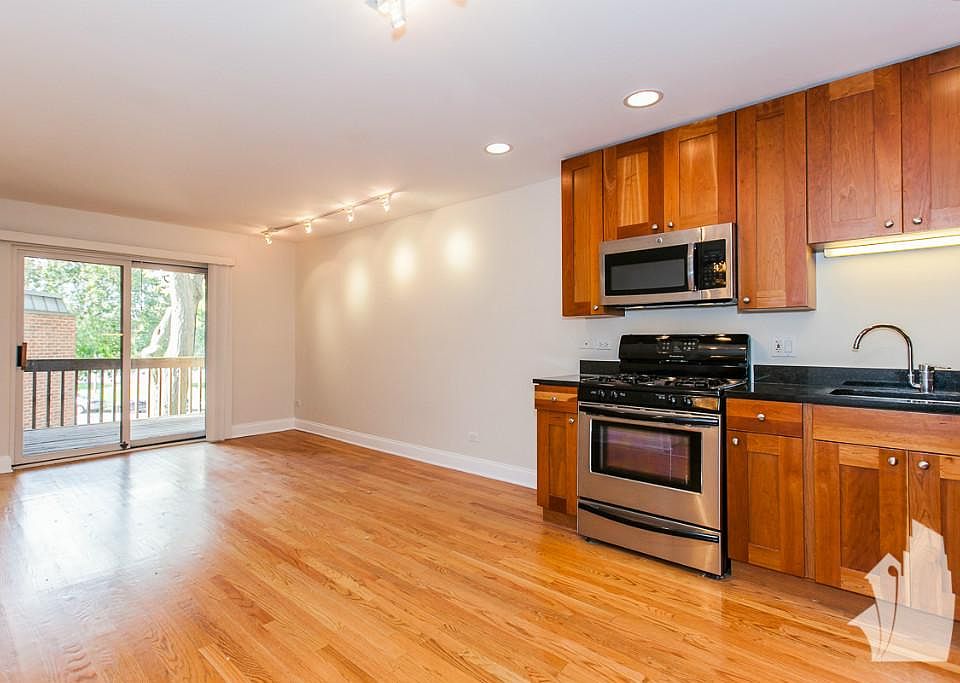 1st image of 2131 N Larrabee St #206F