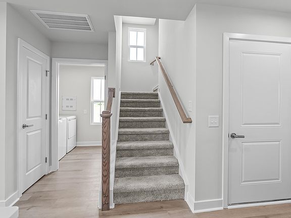 5th image of 878 Alaska Dr #116B