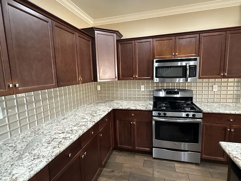 3921 W Payson Ave — Photo 11