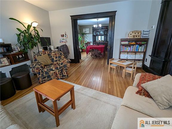 5th image of 5 Northside Ave