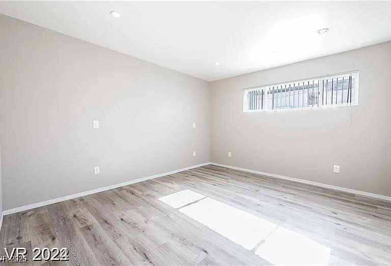 2201 Fairfield Ave #13 — Photo 4