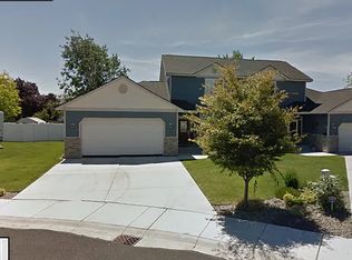 7010 Loren Pl, Yakima, WA 98908