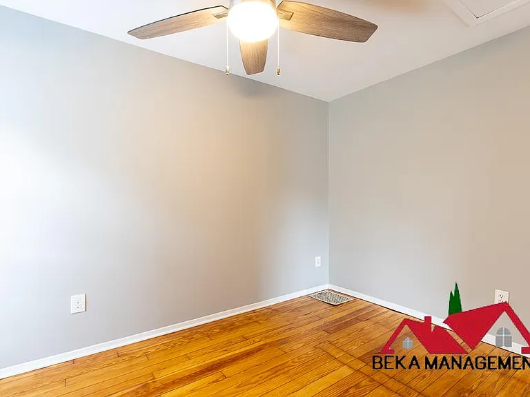 941 Starkweather St #5 — Photo 15