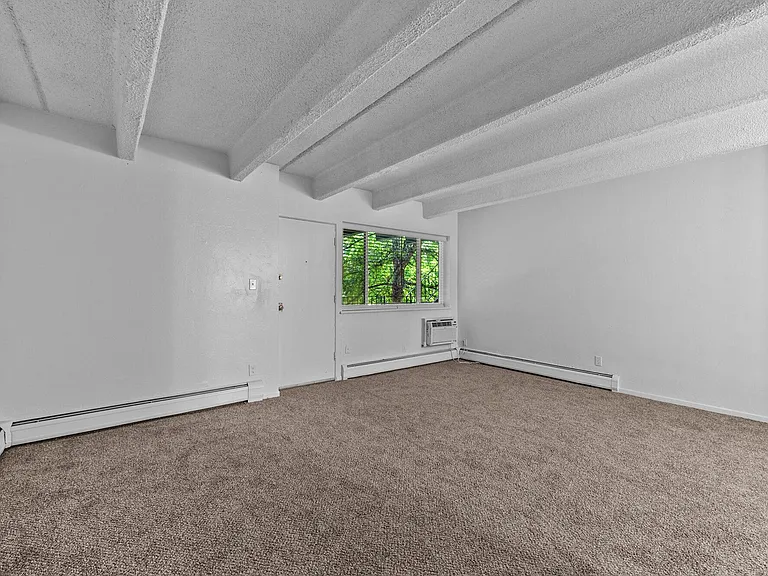 2401 S Gaylord St #204 — Photo 10