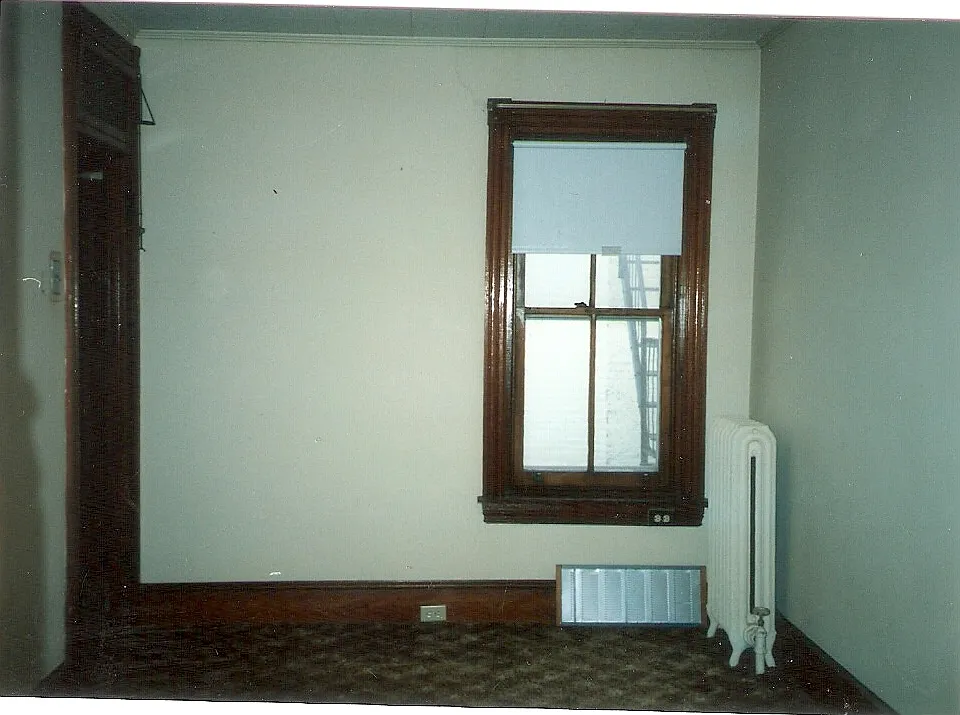 Building Photo 4