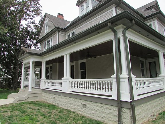 3rd image of 205 S Arnold Ave