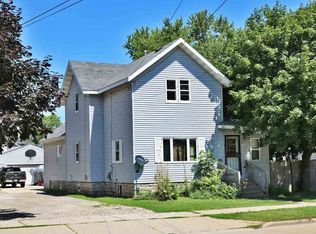 34 W 11th Ave, Oshkosh, WI 54902