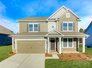 6209 Treehouse Dr, Charlotte, NC 28214