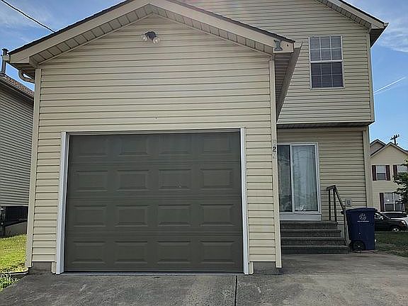 3rd image of 429 Capitol View Dr