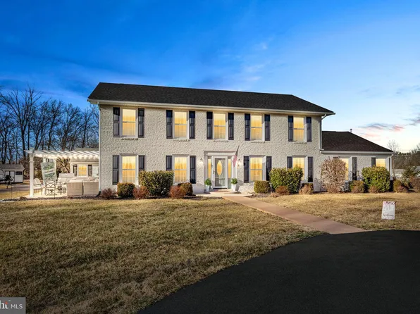1545 Kriebel Mill Rd, Collegeville, PA 19426