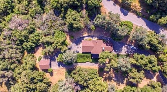 3rd image of 49950 Leaning Pine Ln