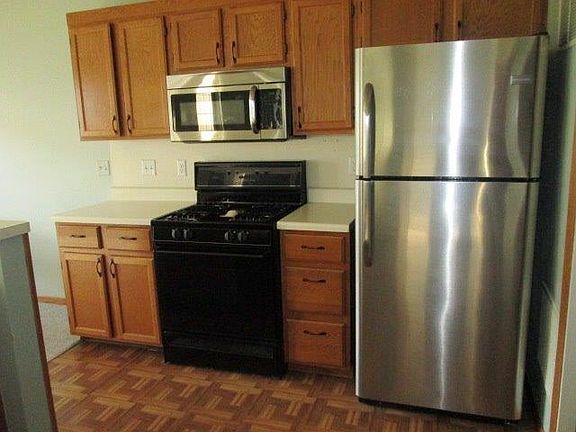 5th image of 1740 Woodland Cir