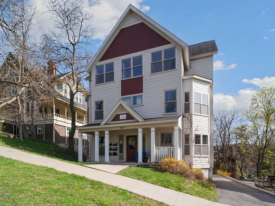 707 E Seneca St.